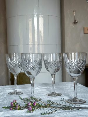 Stora slipade rödvinsglas 4 st