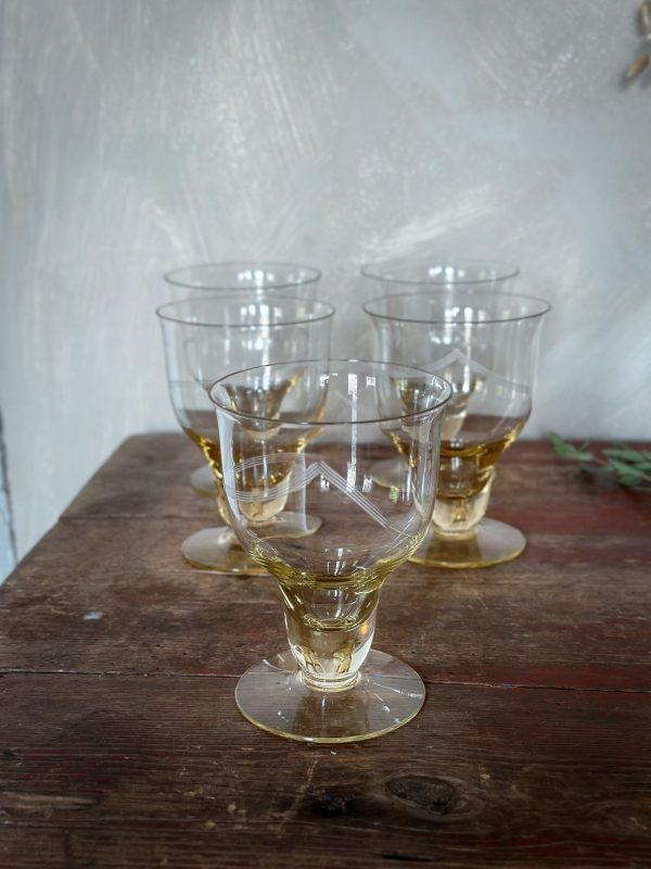 Vinglas i kristall i gultonat glas - Bild 4