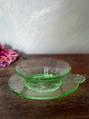 Smörskål i grön glas