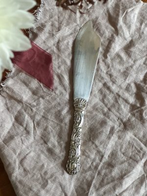 Tårtkniv i nysilver