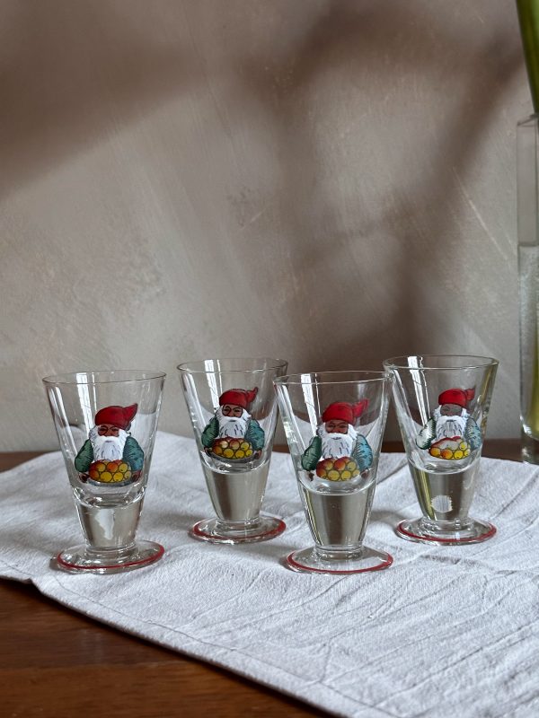 Snapsglas med tomtemotiv, handmålade 4st - Bild 2