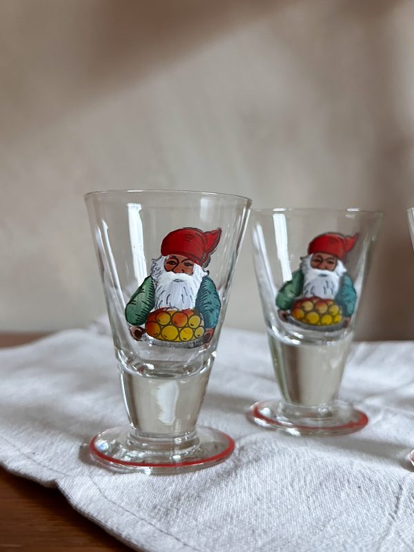 Snapsglas med tomtemotiv, handmålade 4st - Bild 4