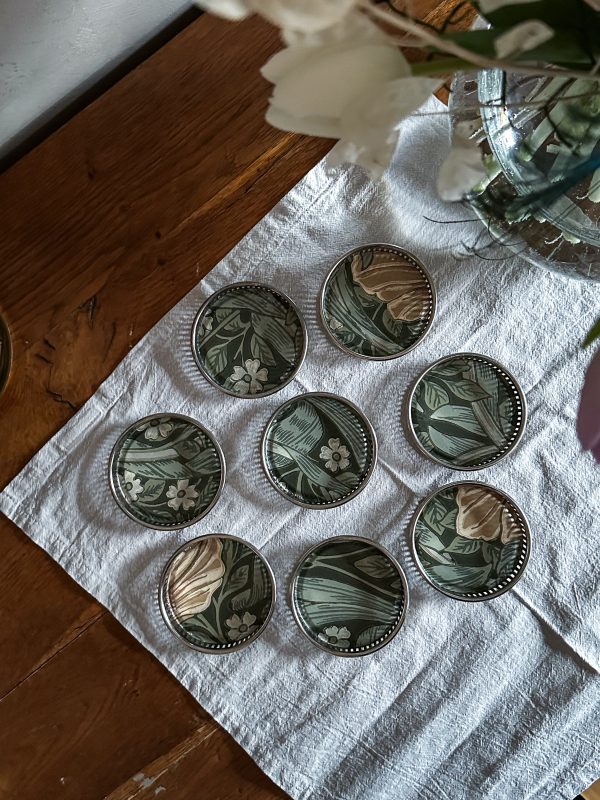 Glasunderläggg i Nysilver, William Morris 8 st - Bild 7