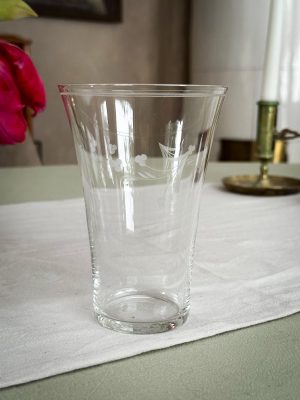 Drinkglas med slipad dekor