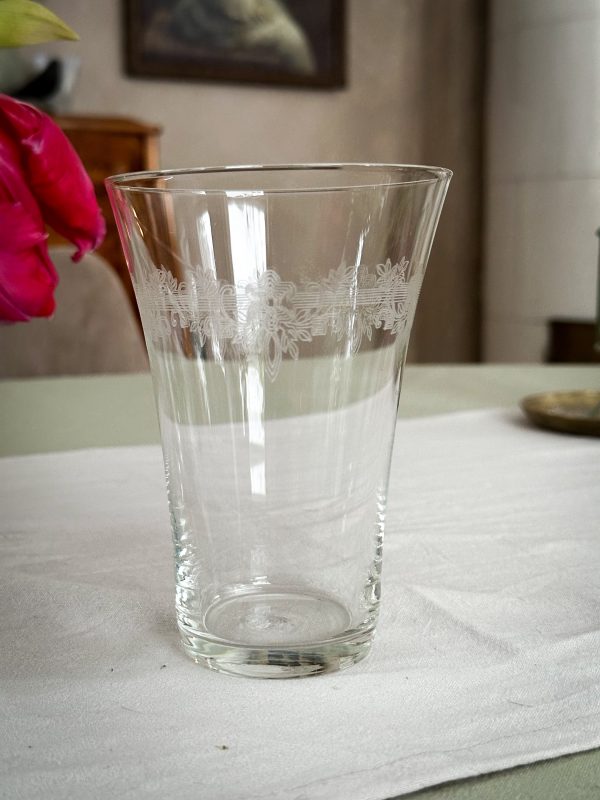 Drinkglas med etsad dekor