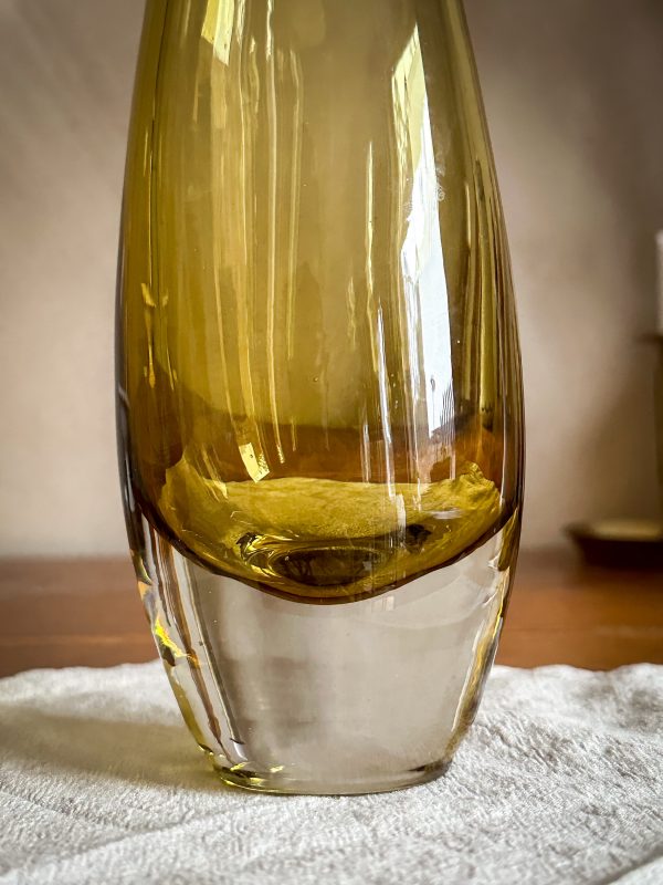 Tillskriven Åseda Glasbruk - Gul vas - Bild 3