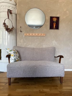 Två sits soffa, 1940 tal Swedish Grace