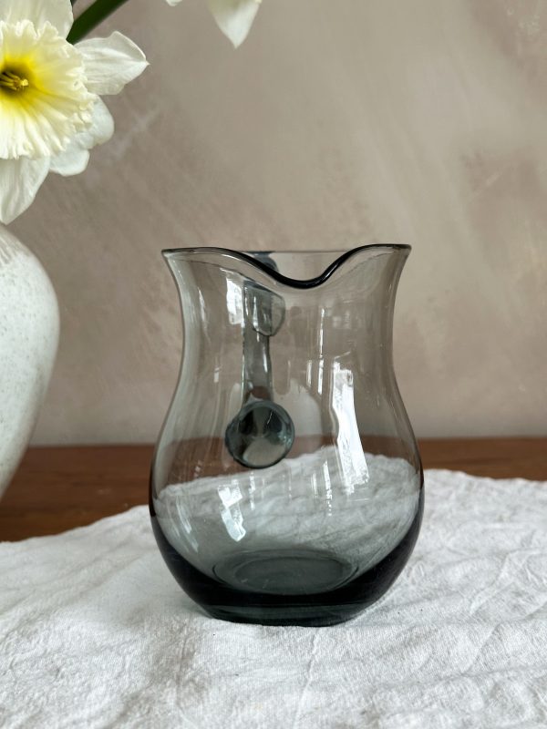 Mjölkkanna i rökfärgat glas - Bild 4
