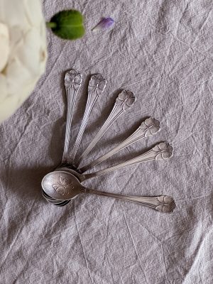 Teskedar nysilver m fjärilsdekor