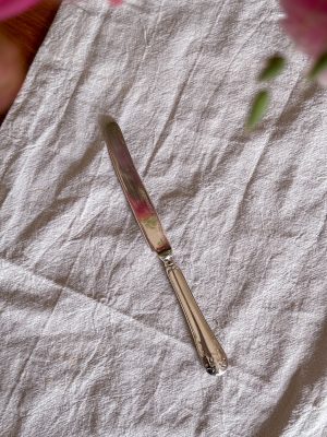 Franska Liljan - Liten smörkniv nysilver