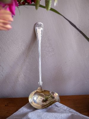 Franska Liljan - Såsslev nysilver