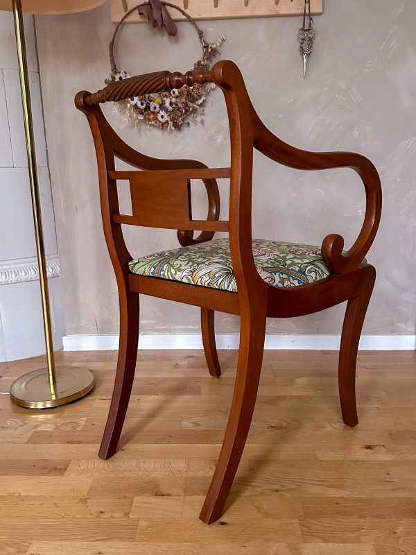 Engelsk karmstol/skrivbordsstol, Klädd i William Morris Golden Lilly - Bild 8