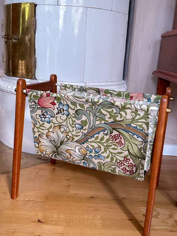 Tidningsställ i William Morris tyg 'Golden Lilly' - Bild 2