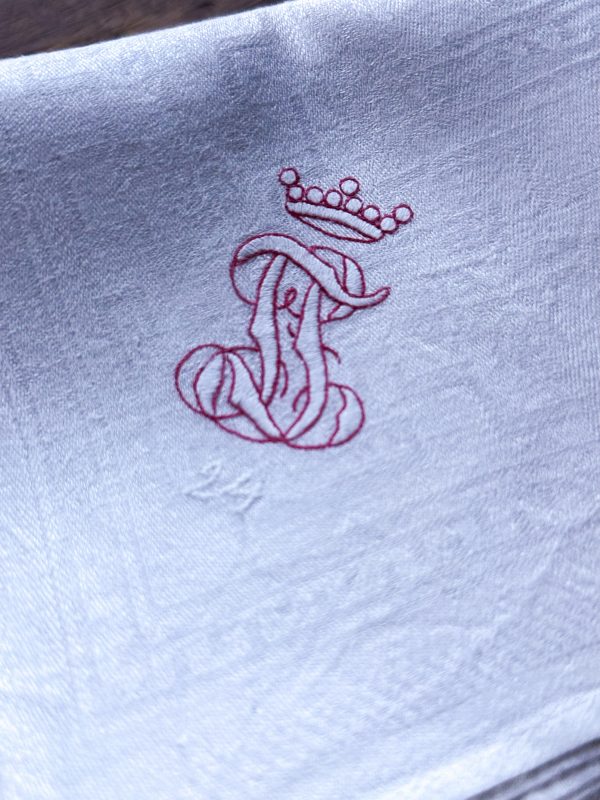 Servetter i Linnedamast med monogram & Adelskrona 4 st - Bild 8
