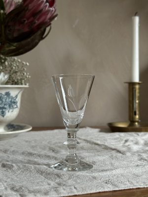 Skärslipade snapsglas