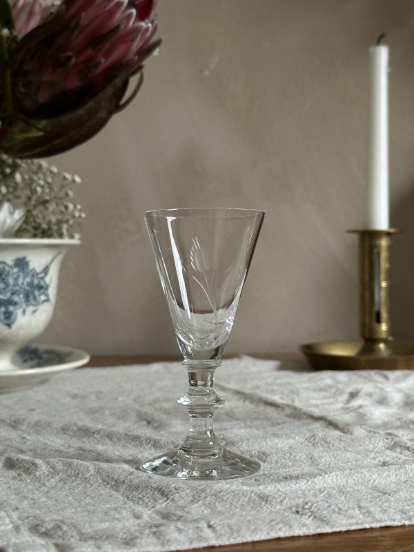 Skärslipade snapsglas