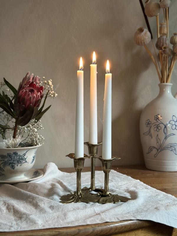 Ljusstake i gjuten mässing, jugend