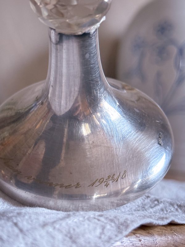 Kristallvas på nysilver fot Signerad 1918 - Bild 6
