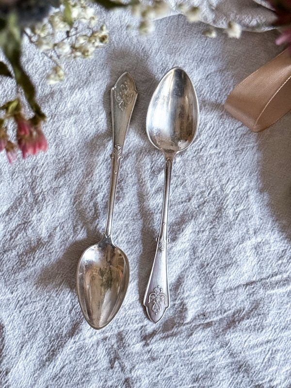 Dekorativa teskedar Modell 'Antik' nysilver 2st