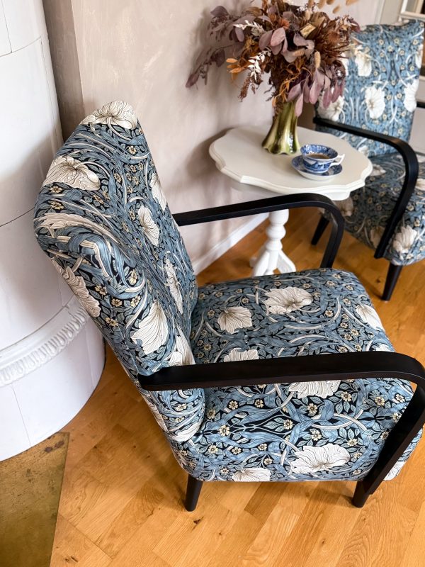 Swedish Modern Fåtölj 40/50 tal klädd i William Morris tyg - Bild 6