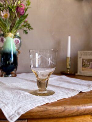 Vinglas i kristall i gultonat glas 5 st