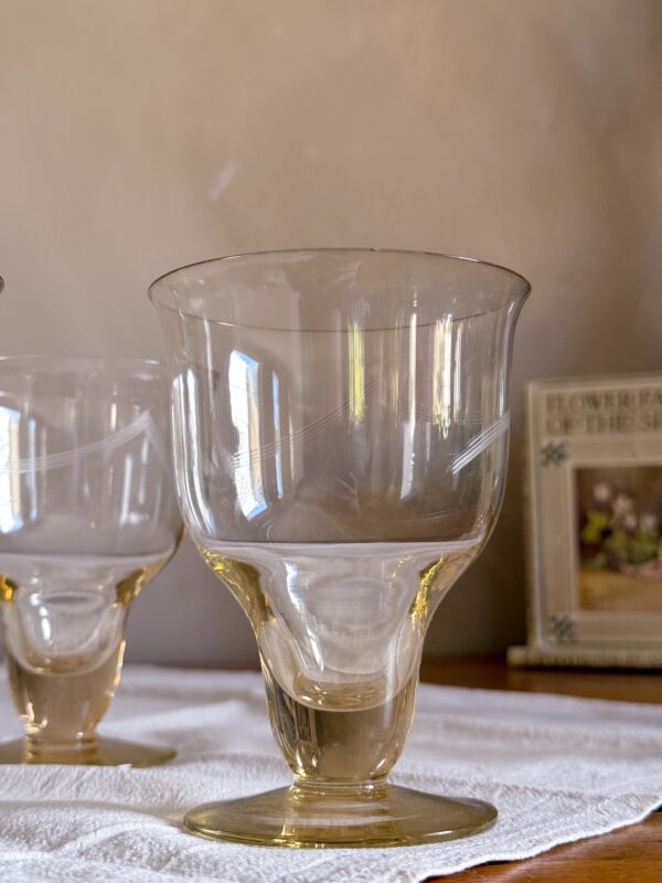 Vinglas i kristall i gultonat glas 5 st - Bild 7
